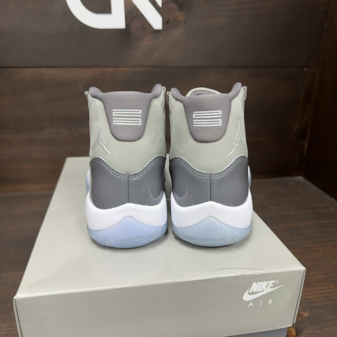 Jordan 11 Retro Cool Grey (2021) Size 8.5