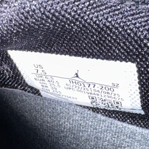 Jordan 17 Retro Low SP Infinite Archives - Image 8