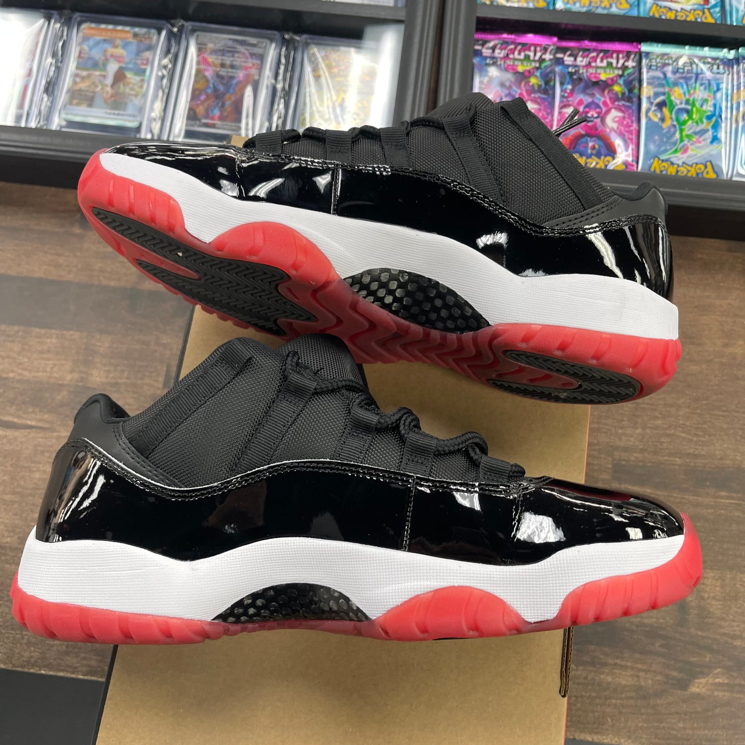 Bred Jordan 11 Low (USED)