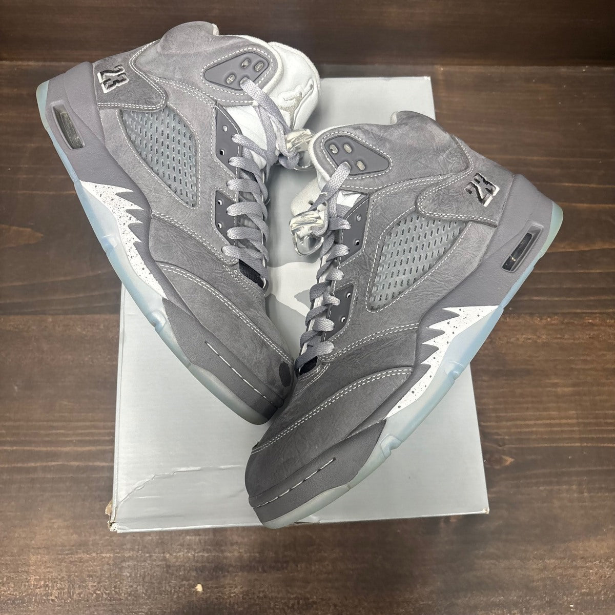 Jordan 5 Retro Wolf Grey (2026) - Image 2