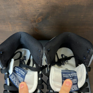 Jordan 1 Retro High OG Midnight Navy (GS) Size 4Y (Pre-Owned)