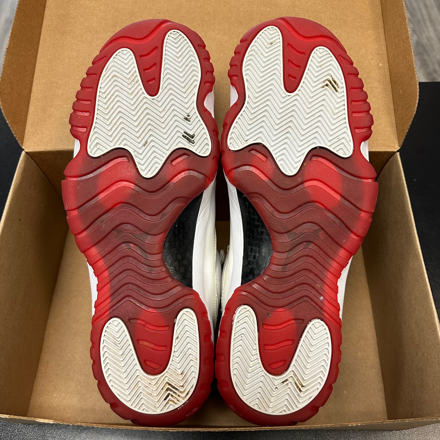 White Red Jordan 11 Low (2012) (USED, no box)