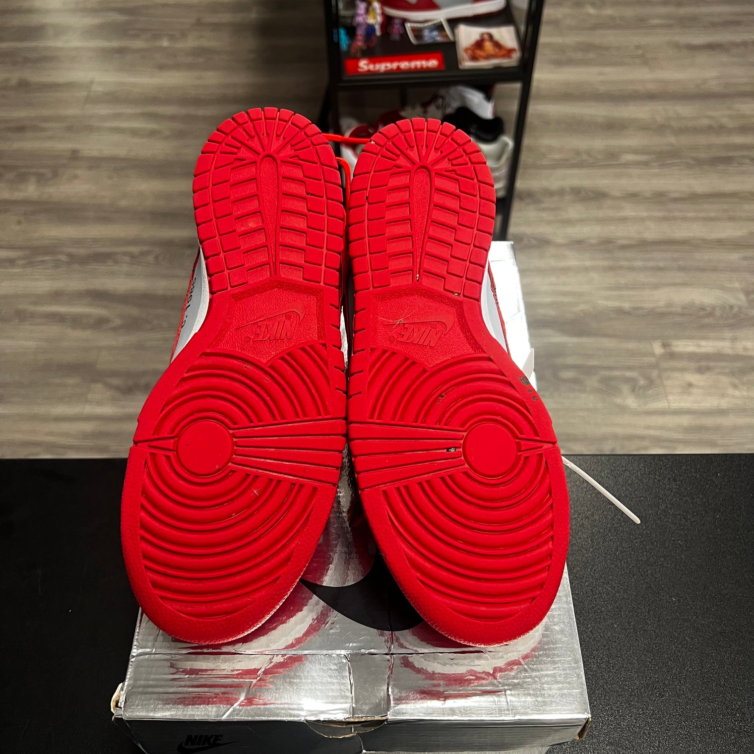 Off-white University Red Dunk Low (USED)