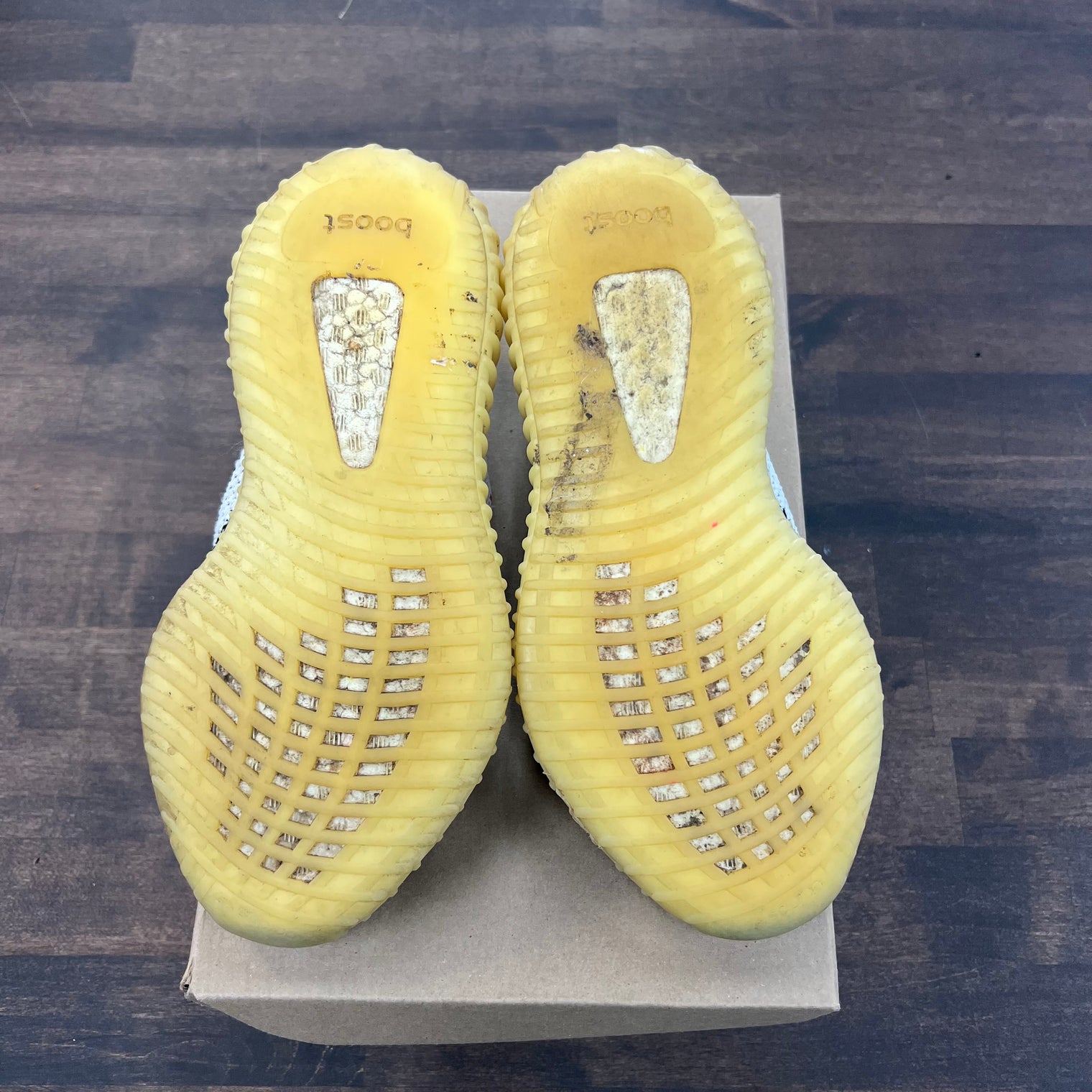 Zebra Yeezy 350 (USED,NO BOX)