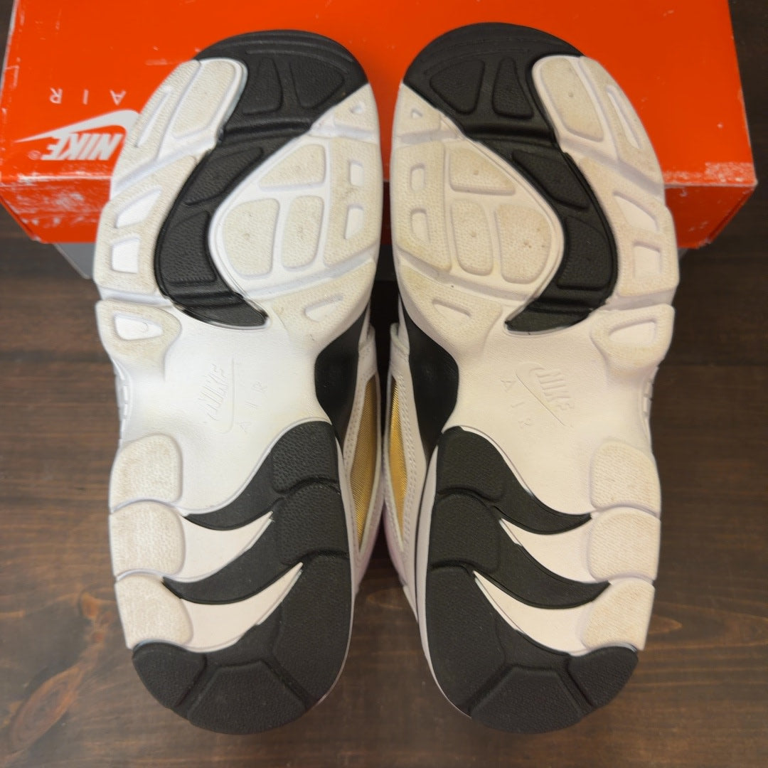 Nike Air Diamond Turf Proto '92 Atlanta Falcons Size 7.5 (Pre-Owned)