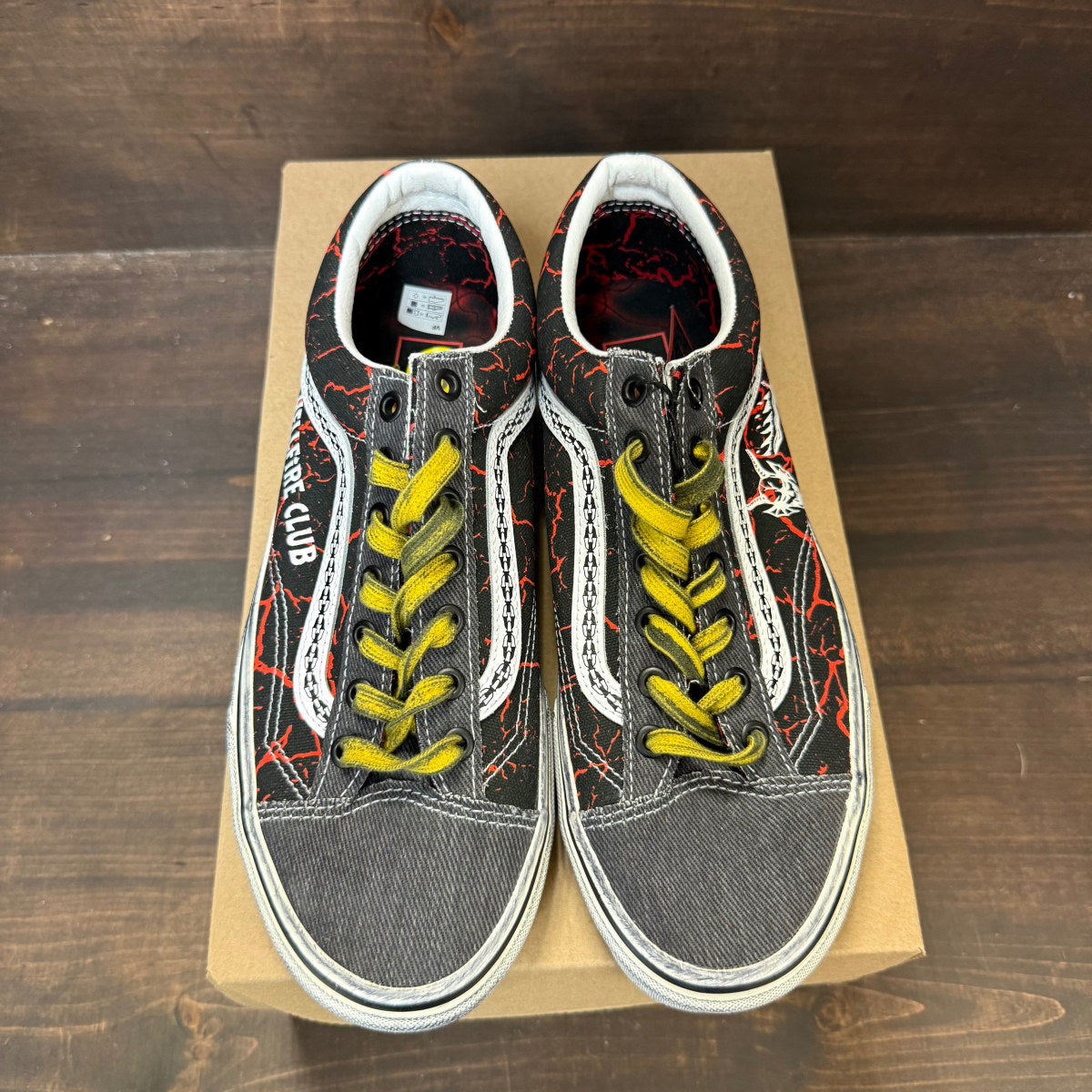 Vans Style 36 Stranger Things Size 9 (Pre-Owned) - Image 2
