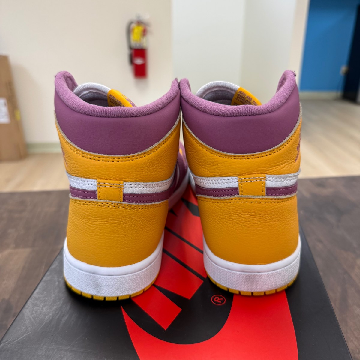 Jordan 1 Retro High OG Brotherhood - Image 3
