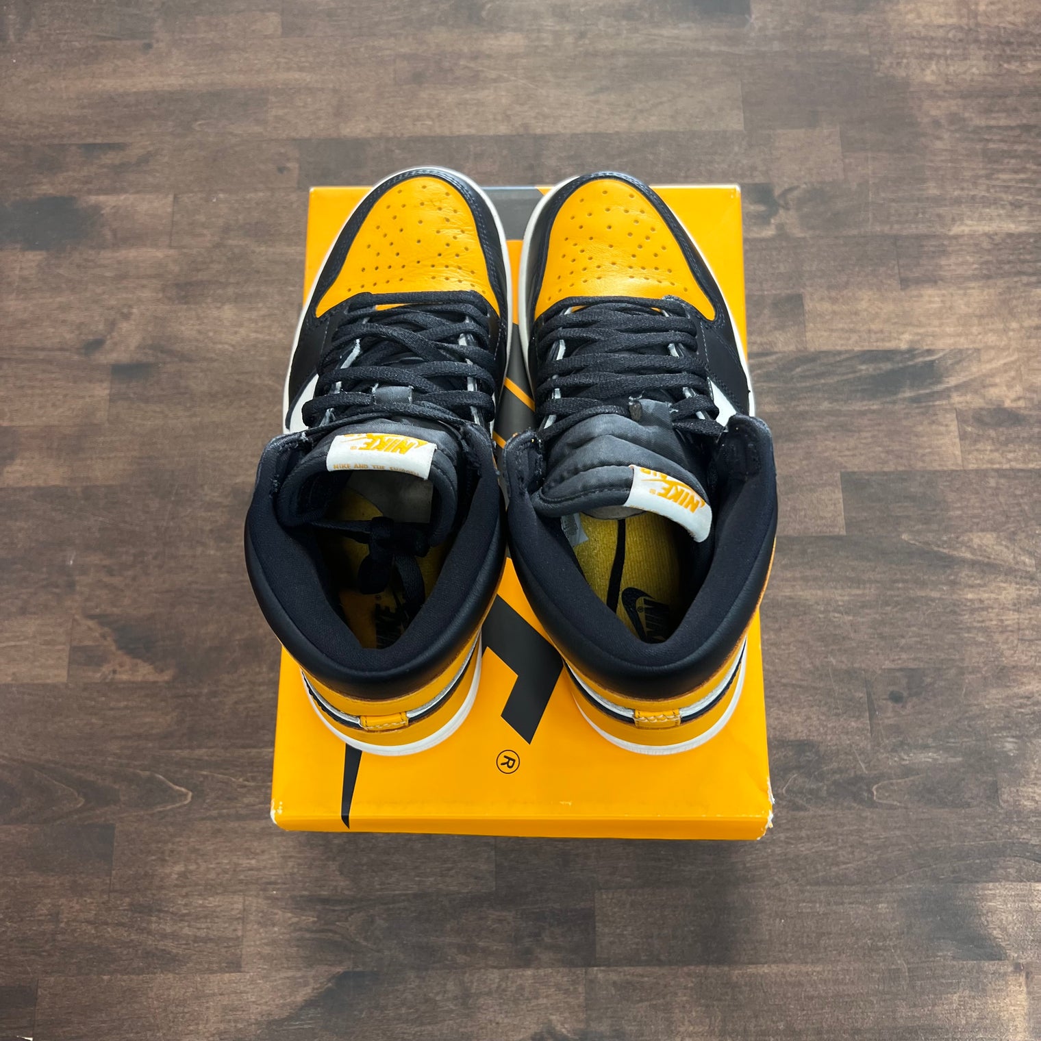 Yellow Toe Jordan 1 High (USED)