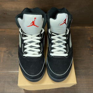 Jordan 5 Retro OG Black Metallic Reimagined Size 9 (Pre-Owned) - Image 3