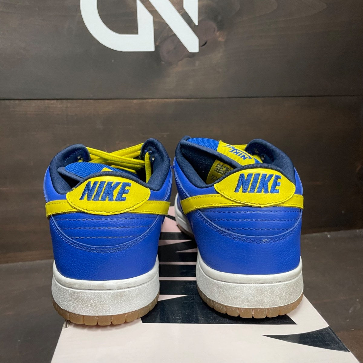 Nike SB Dunk Low Boca Juniors - Image 3