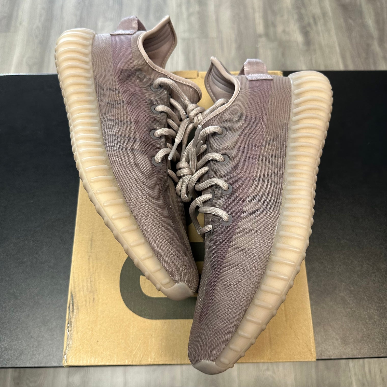 Mono Mist Yeezy Boost 350 V2 (USED)
