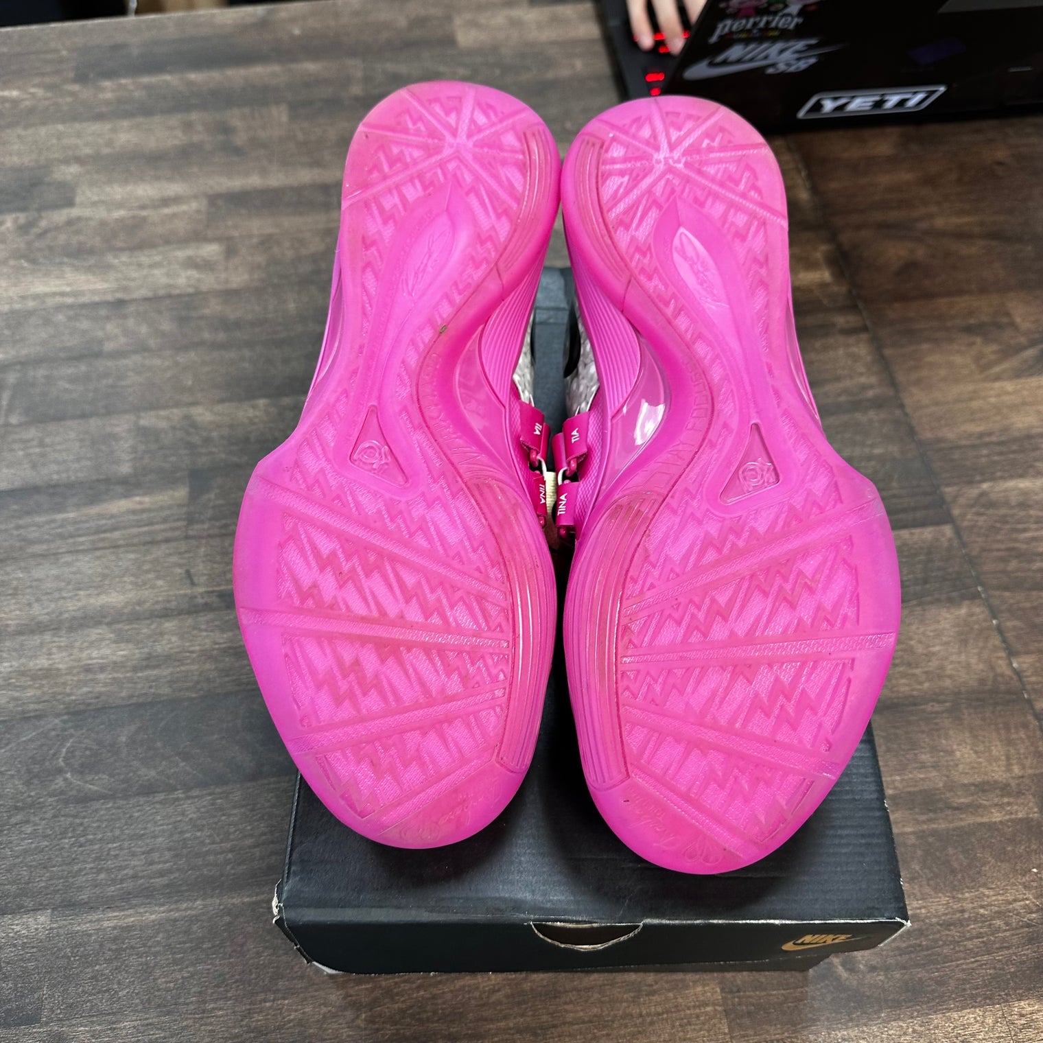 Aunt Pearl Nike KD 4 (USED)