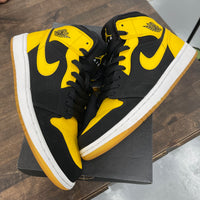 New Love Jordan 1 Mid (USED)