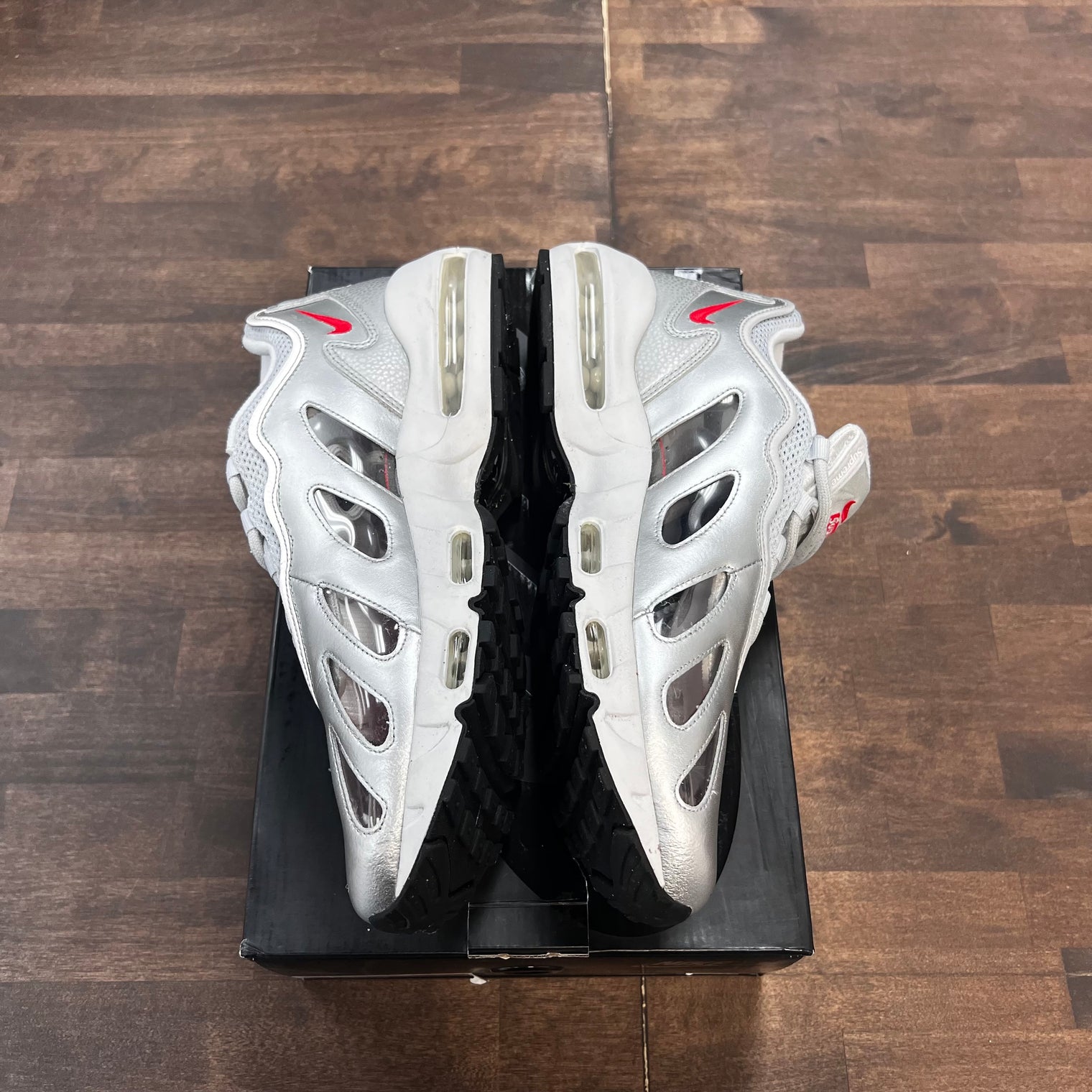 Air Max 96 Supreme Metallic Silver (USED)