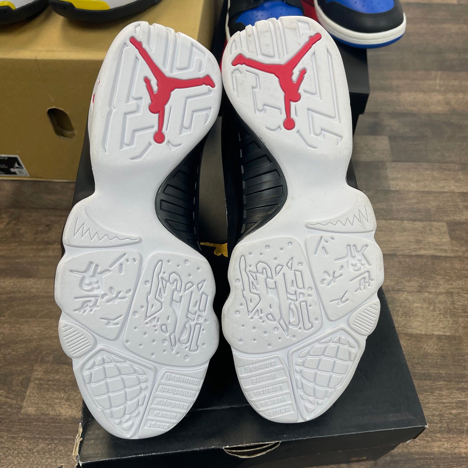 Space Jam OG Jordan 9 Retro (USED)