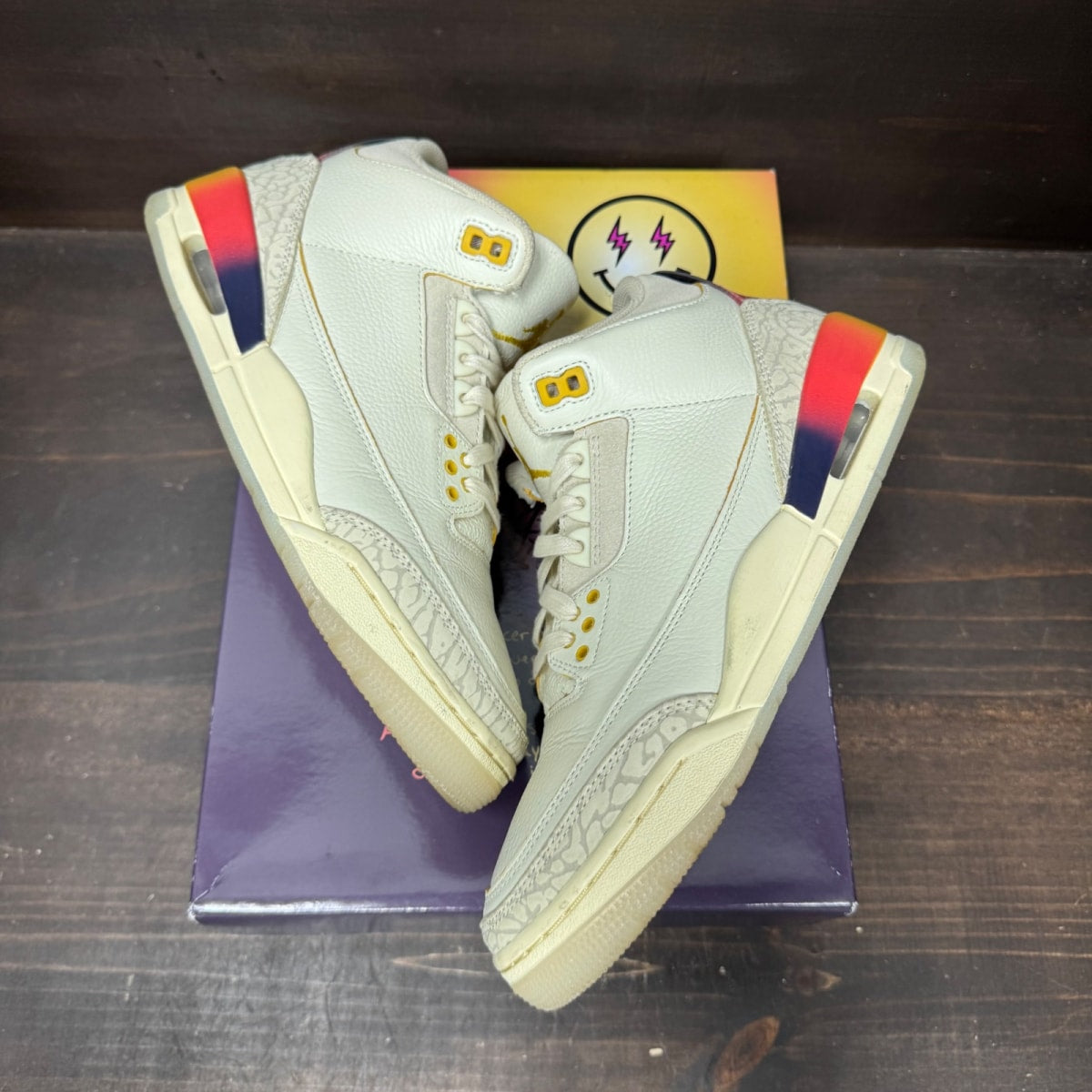 Jordan 3 Retro SP J Balvin Medellín Sunset Size 8 (Pre-Owned) - back