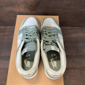 Nike Dunk Low Mica Green Size 8.5 (Pre-Owned) - Image 5
