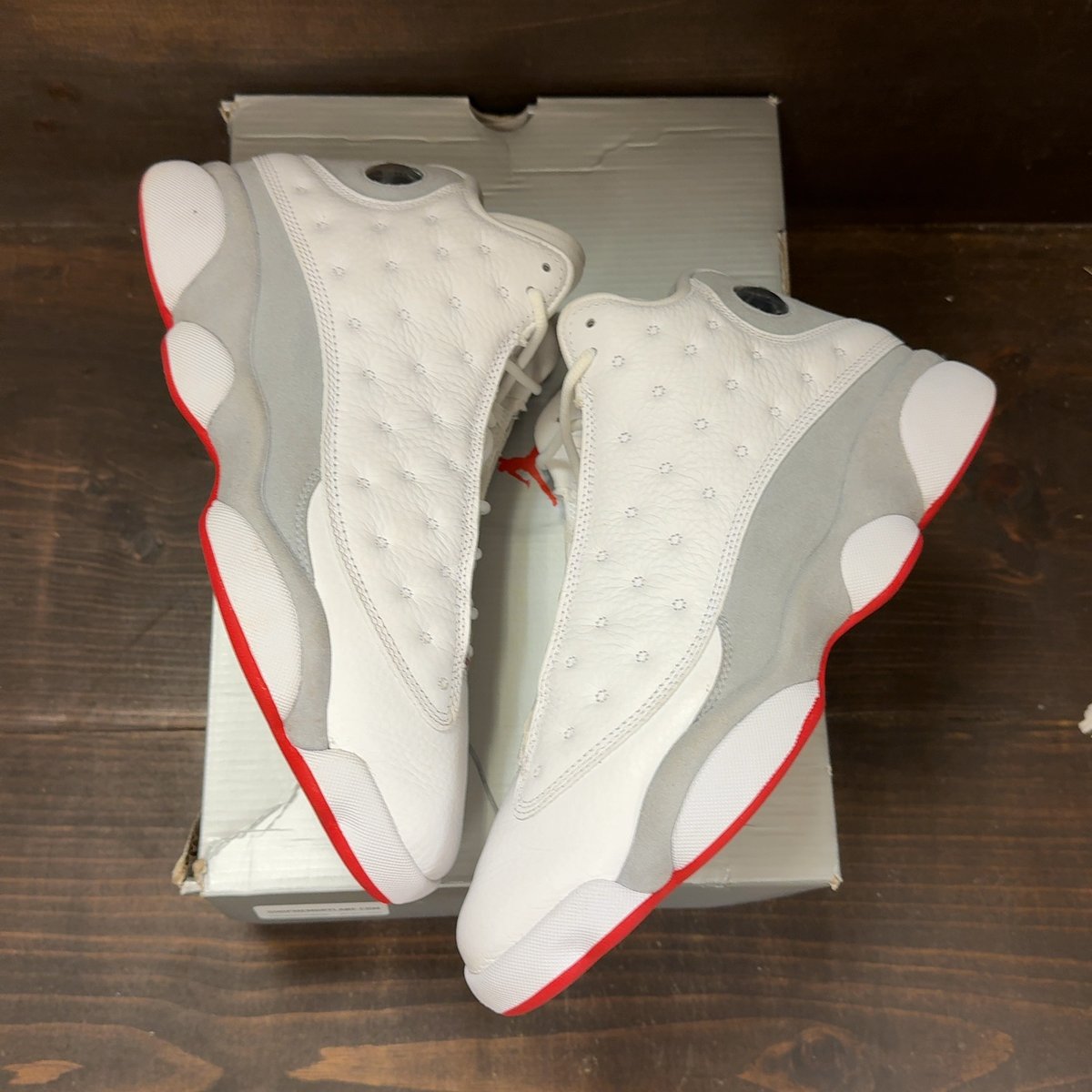 Jordan 13 Retro Wolf Grey Size 11 (Pre-Owned) - back