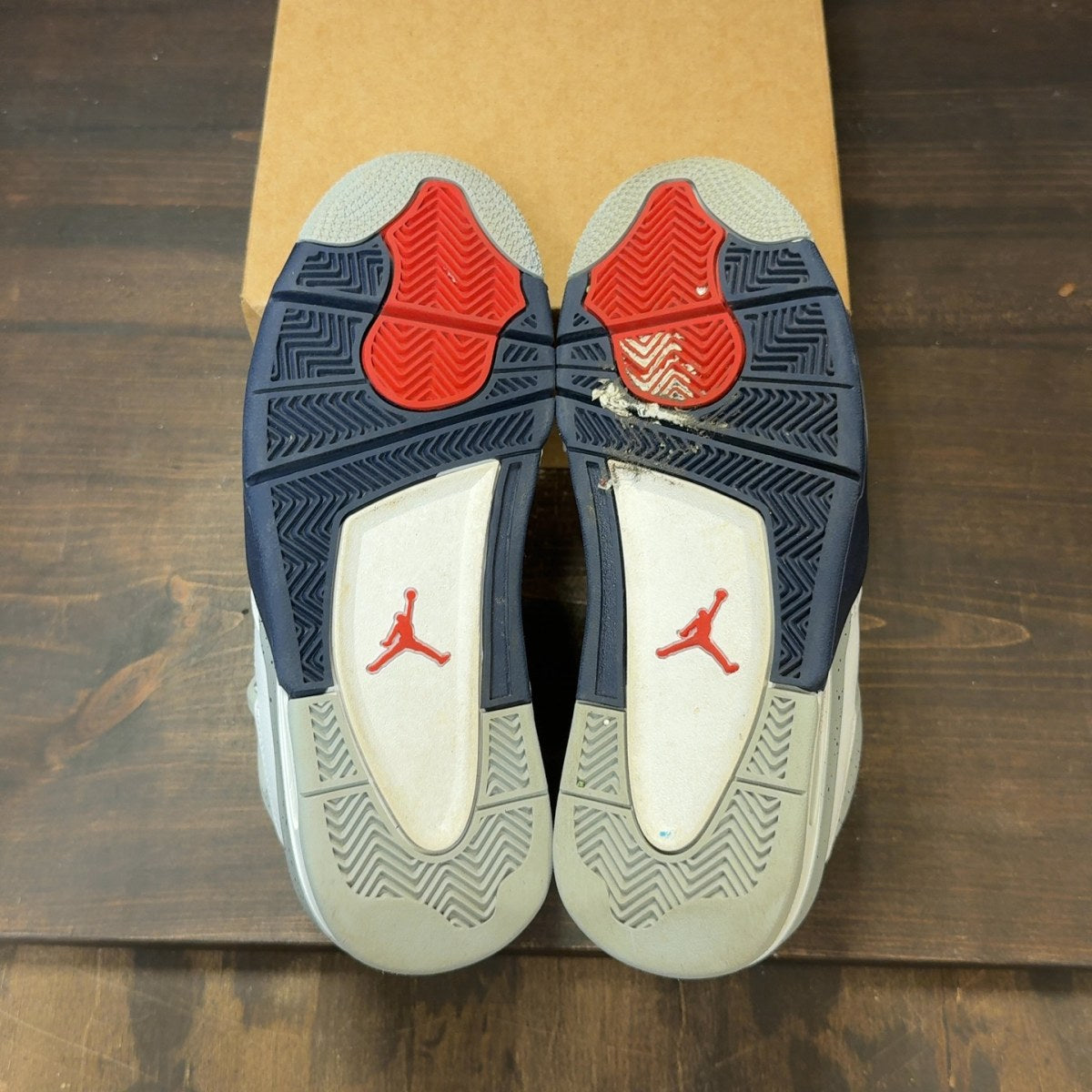 Jordan 4 Retro Midnight Navy (GS) Size 7Y (Pre-Owned) - Image 7