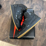 Jordan 1 Retro Black Gum (GS) - Image 1