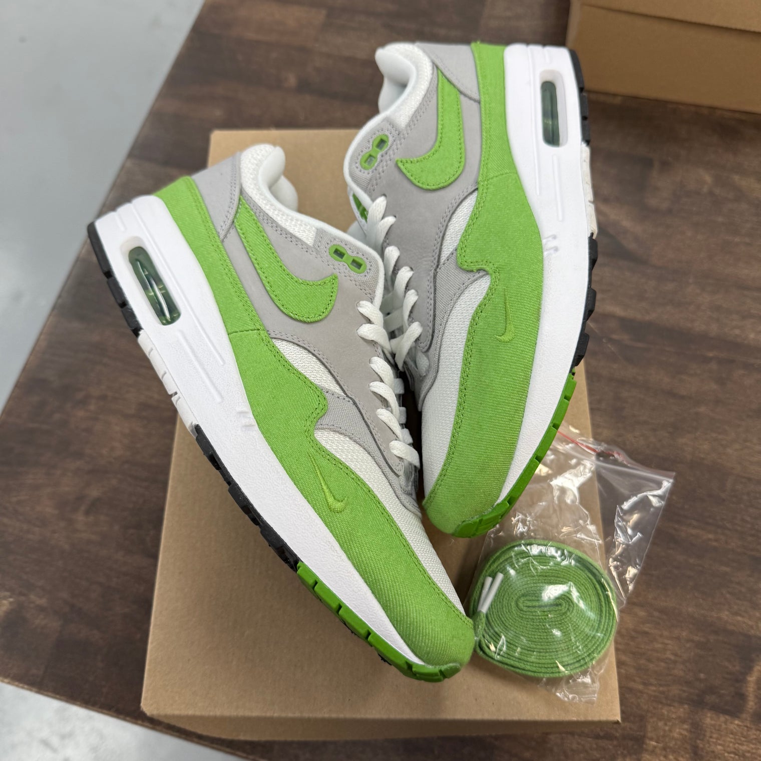 Patta Air Max 1 20th Anniversary Chlorophyll (USED,No Box)