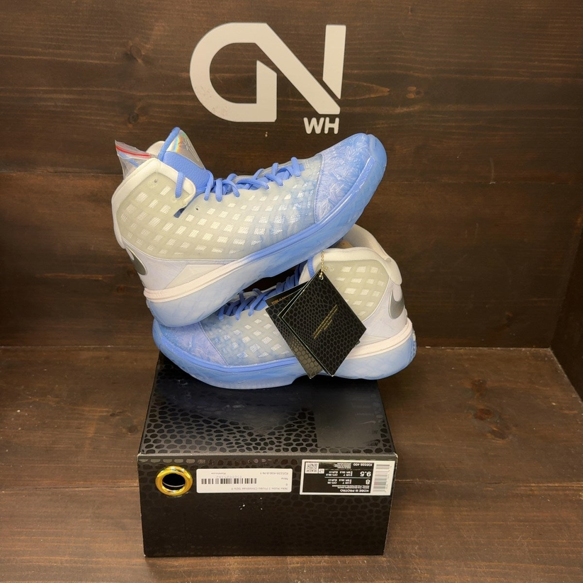 Nike Kobe 3 Protro Christmas - Image 1