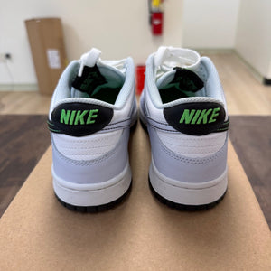 Nike Dunk Low Grey Green Strike (GS) Size 7Y (Pre-Owned) - Image 3