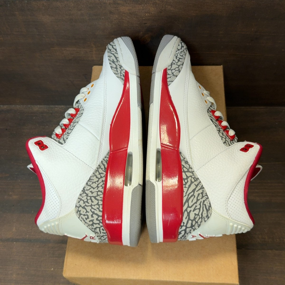 Jordan 3 Retro Cardinal Red Size 10 (Pre-Owned) - Image 6