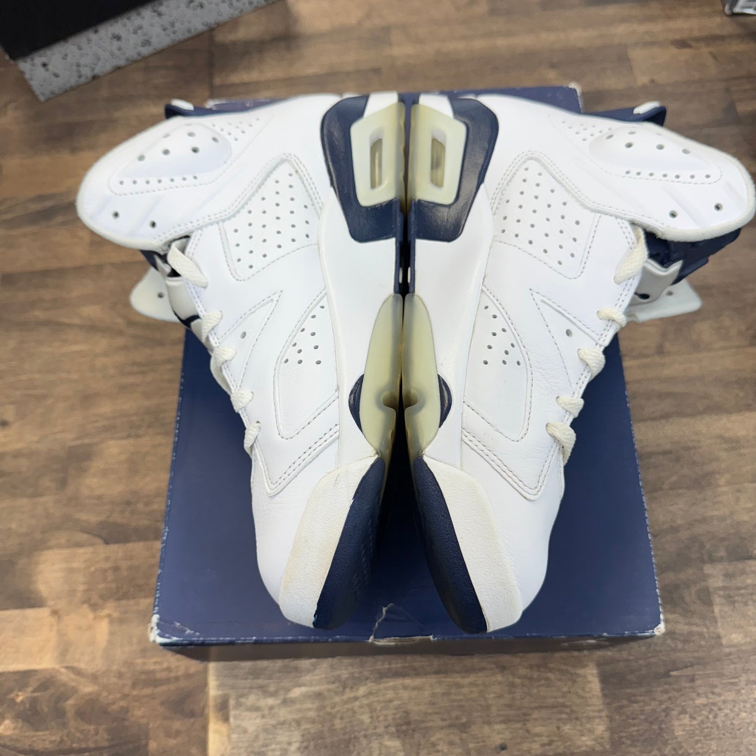Jordan 6 Midnight Navy (USED)