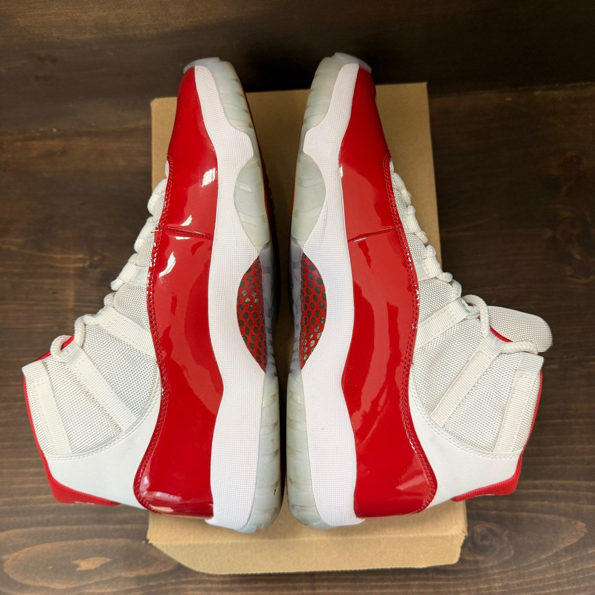 Jordan 11 Retro Cherry (2022) Size 11 (Pre-Owned) - Image 5