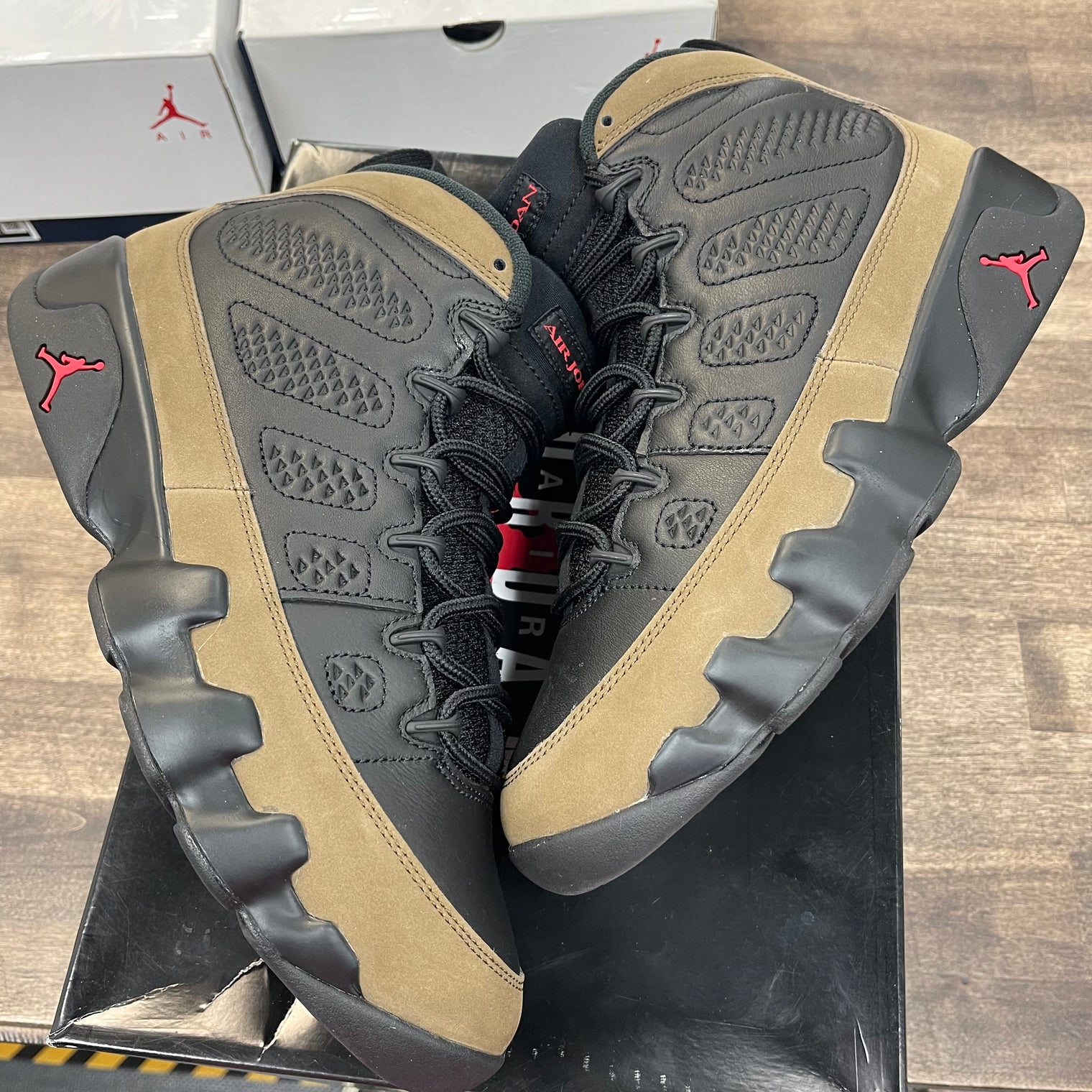 Olive Jordan 9 (USED)