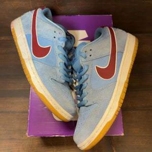 Nike SB Dunk Low Philadelphia Phillies - Image 2