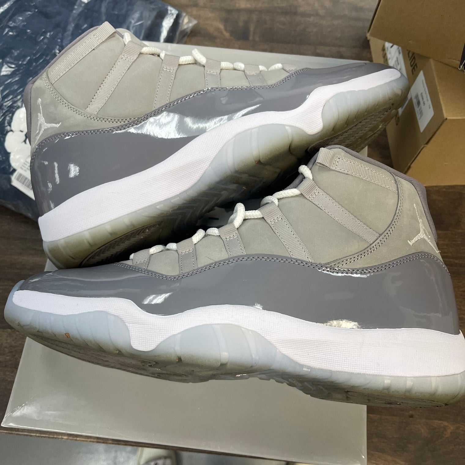 Cool Grey Jordan 11 (USED)