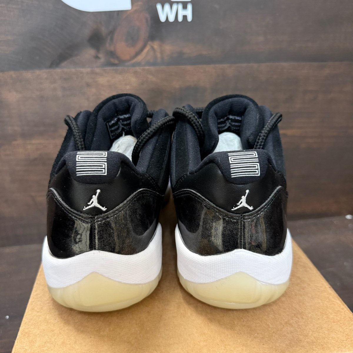 Jordan 11 Retro Low Barons Size 10 (Pre-Owned) - Image 4