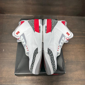 Jordan 3 Retro Fire Red (2022) - Image 4