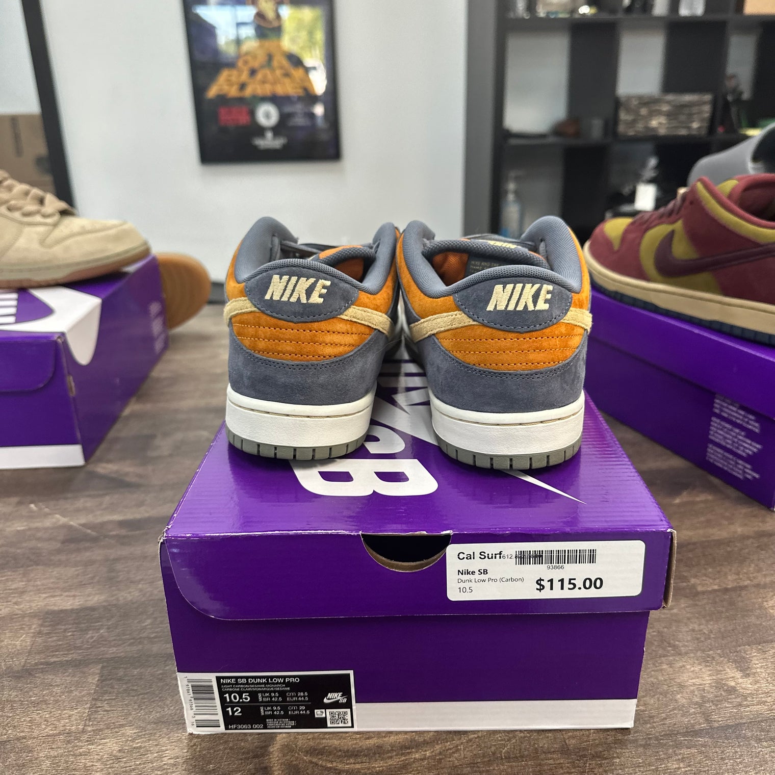 Light Carbon Monarch SB Dunk Low (USED)