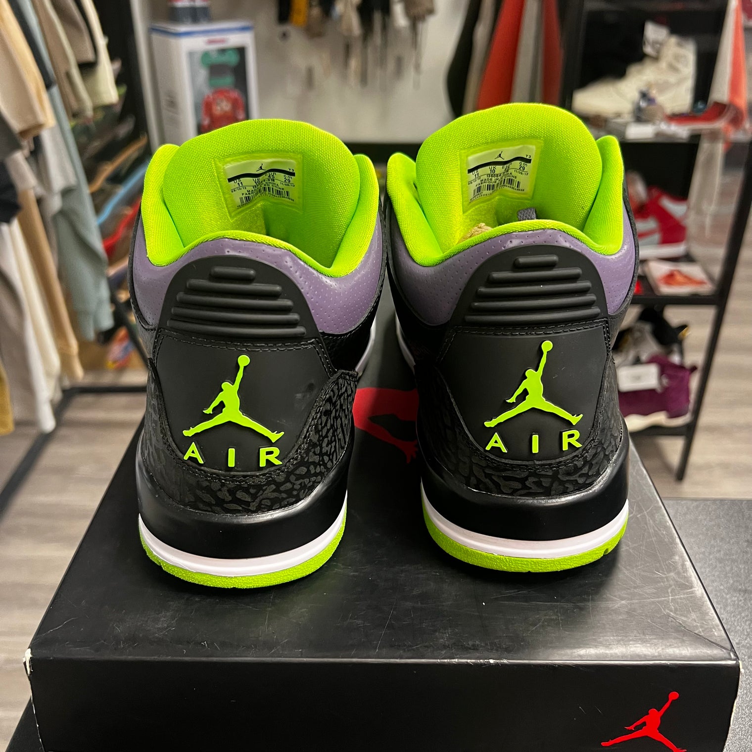 Jordan Retro 3 Joker (USED)