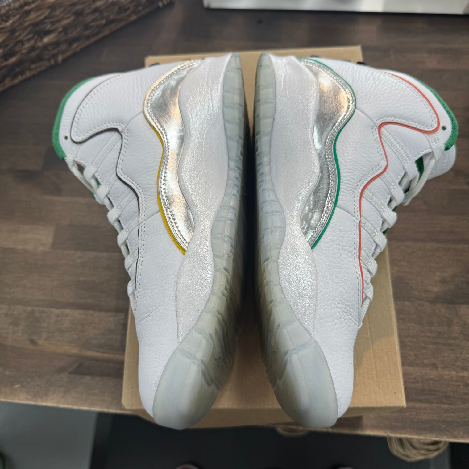 Wings Jordan 10 Retro (USED, No Box)