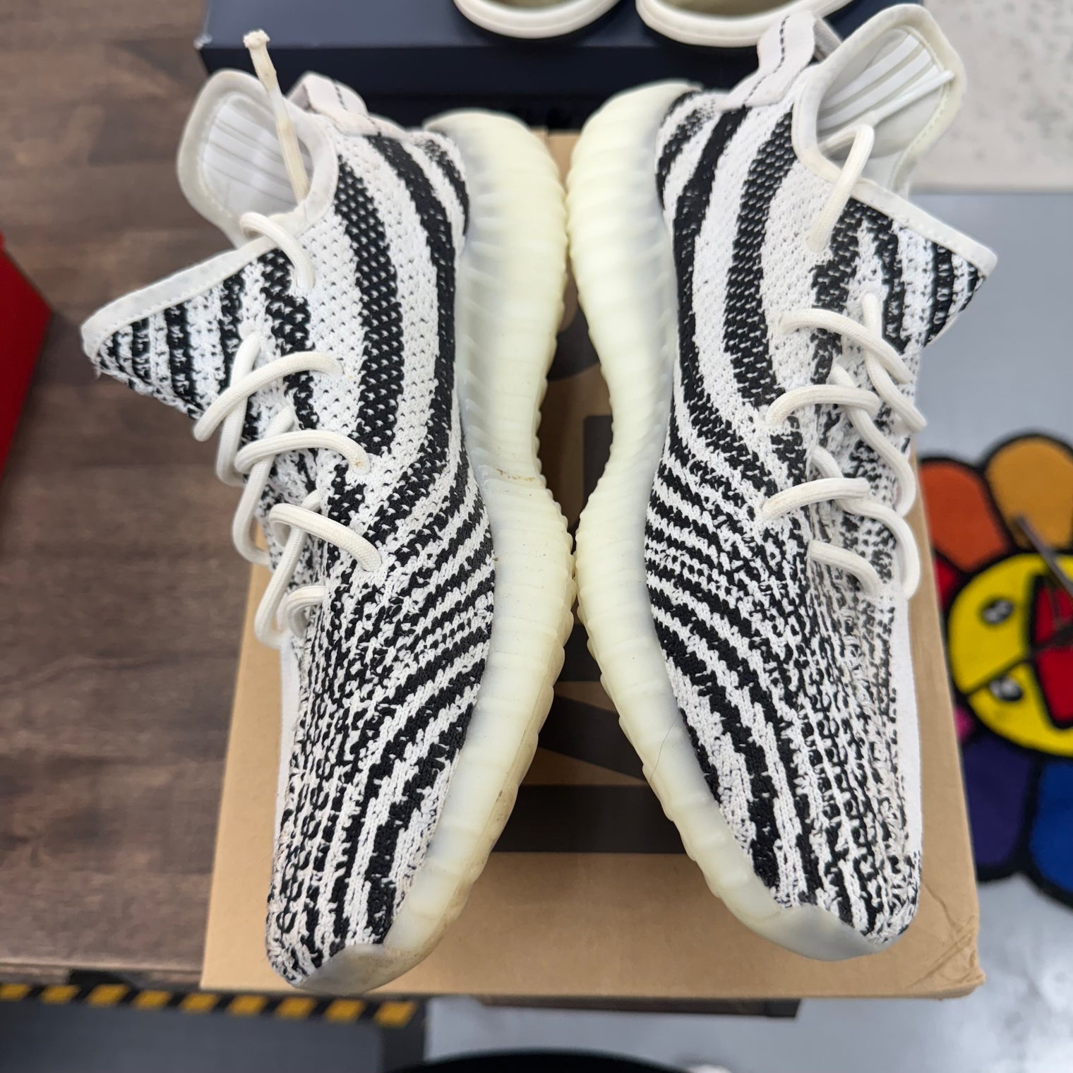 Zebra Yeezy 350 (USED, replacement box)