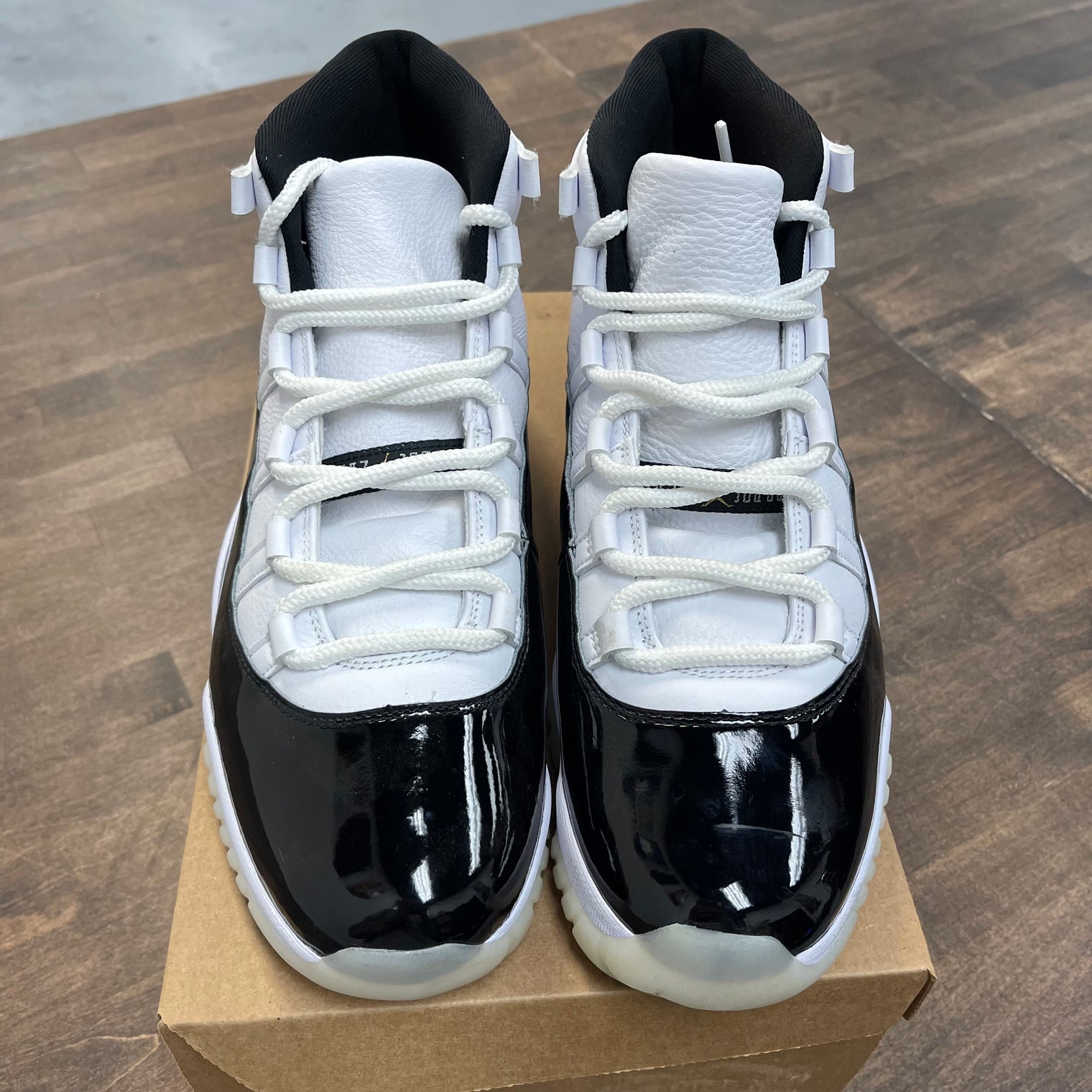 DMP Gratitude Jordan 11 (USED,No Box)