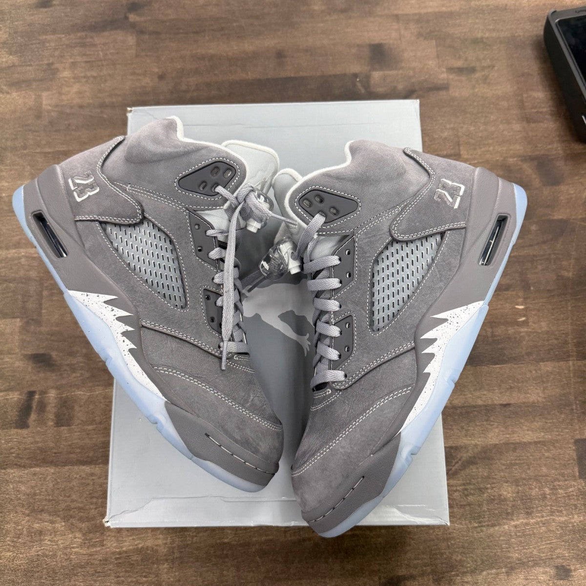 Jordan 5 Retro Wolf Grey (2026) - Image 5
