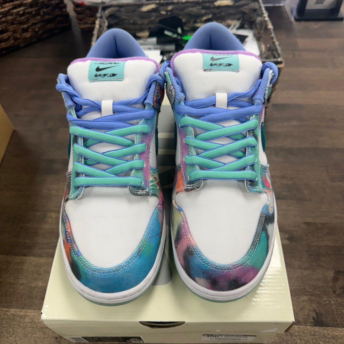 Nike SB Dunk Low Futura Laboratories Bleached Aqua - Image 3