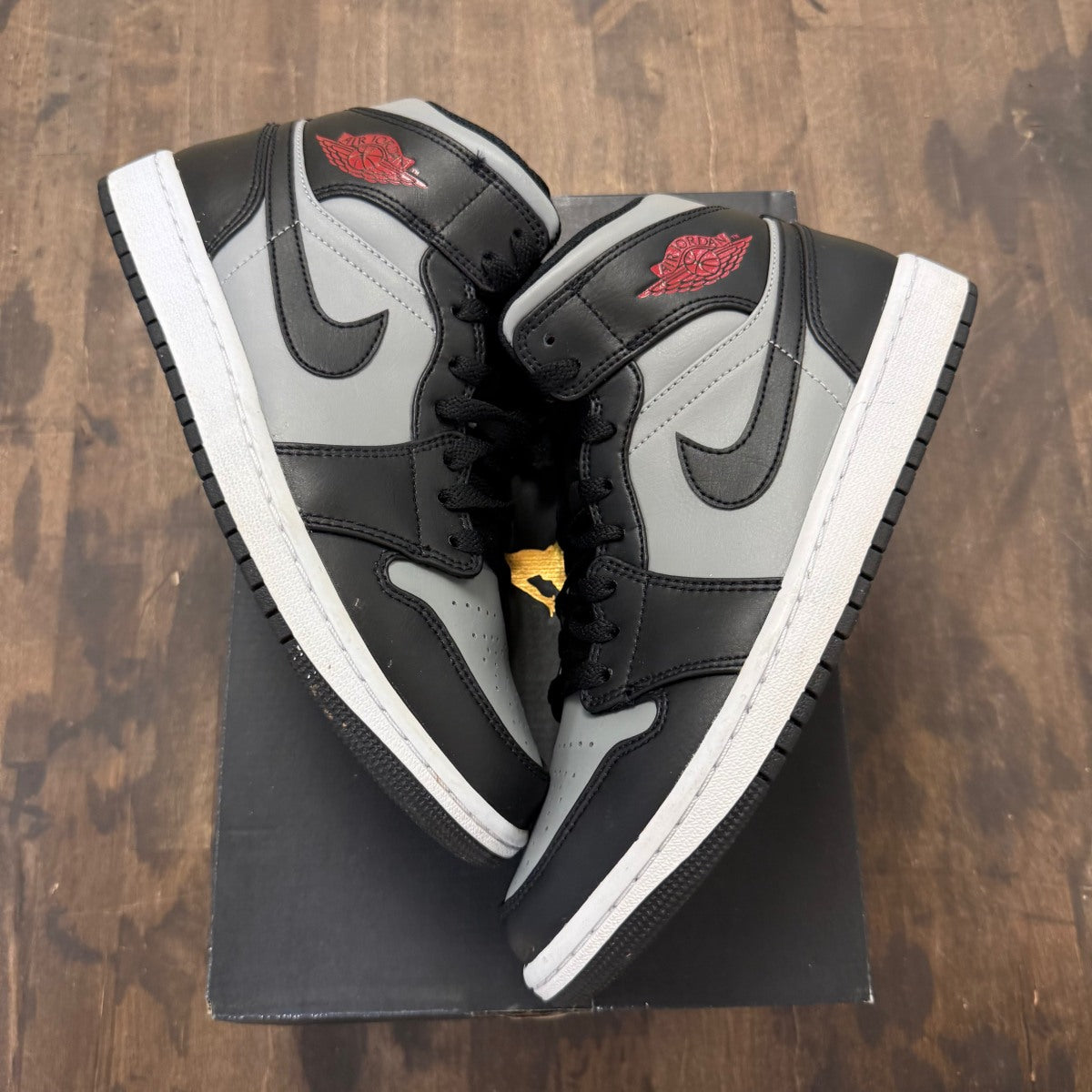 Jordan 1 Mid Shadow Red - Image 1