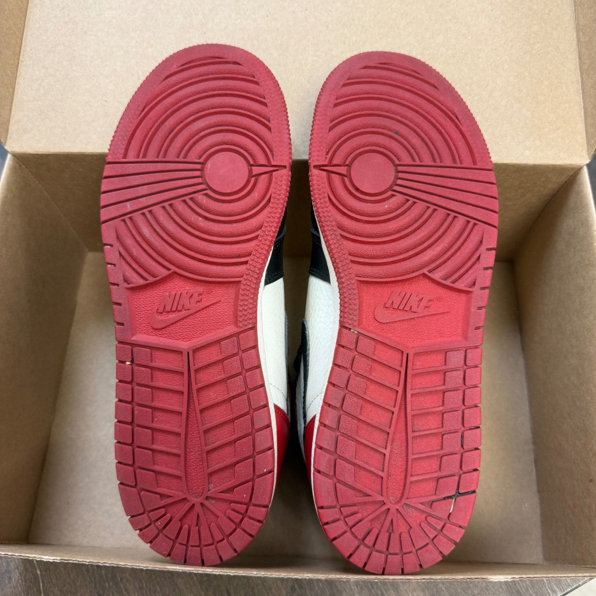 Jordan 1 Retro High Bred Toe (GS) Size 7Y (Pre-Owned) - Image 5