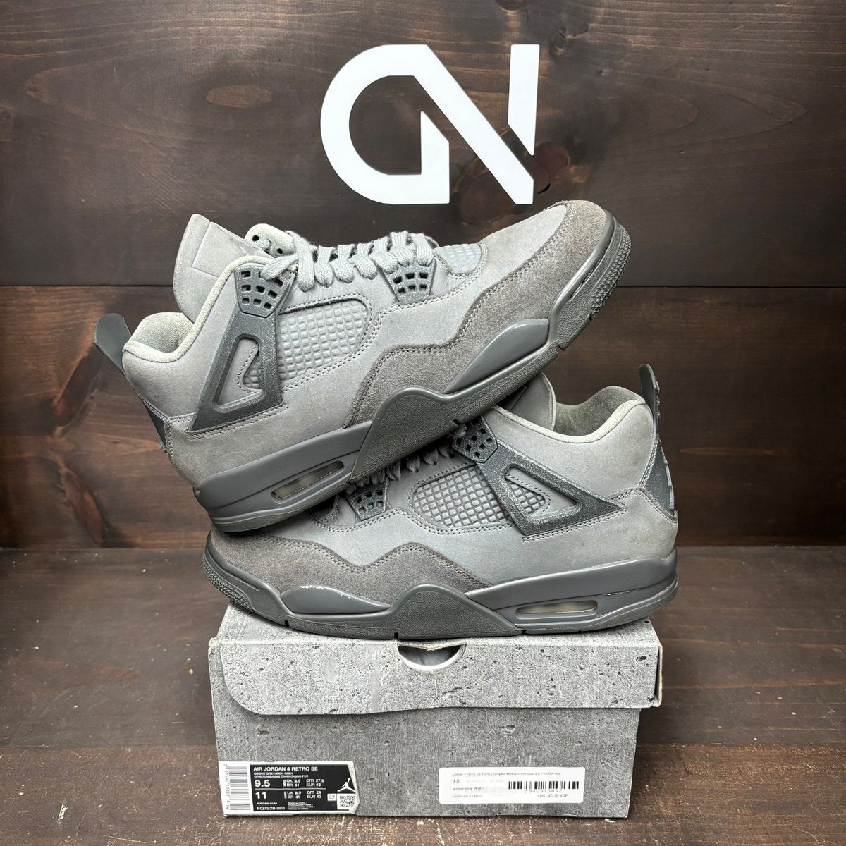 Jordan 4 Retro SE Paris Olympics Wet Cement Size 9.5 (Pre-Owned) - front