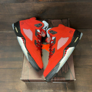 Jordan 5 Retro Raging Bull Red (2021) - Image 2