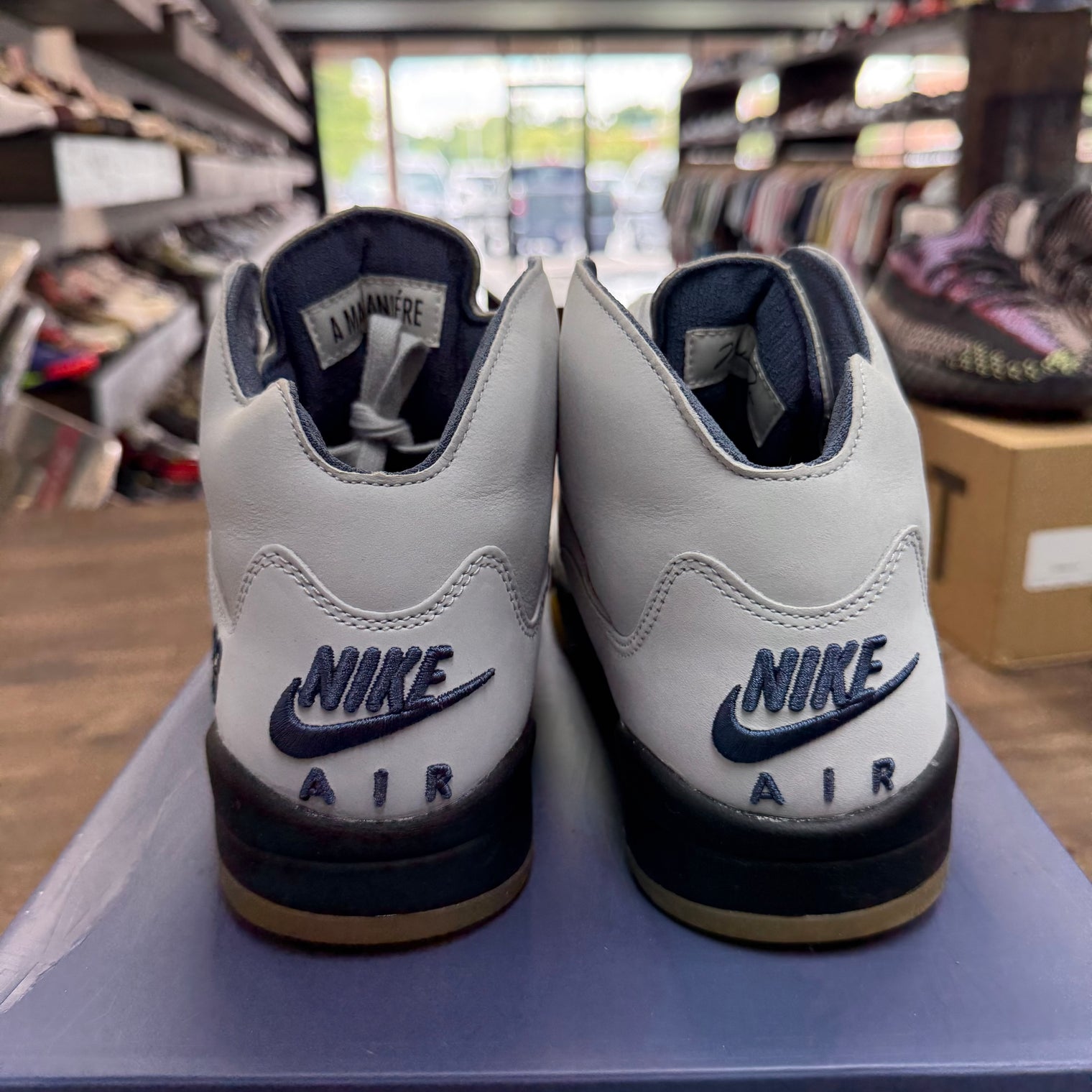 A Ma Maniere Dawn Jordan 5 (W) (USED)