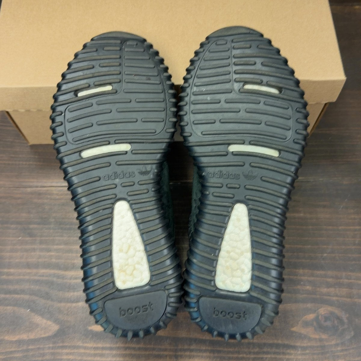 adidas Yeezy Boost 350 Pirate Black (2016) Size 8 (Pre-Owned) - Image 6