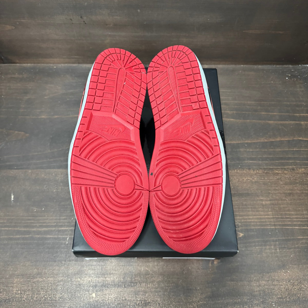 Jordan 1 Retro Low OG Banned - Image 6
