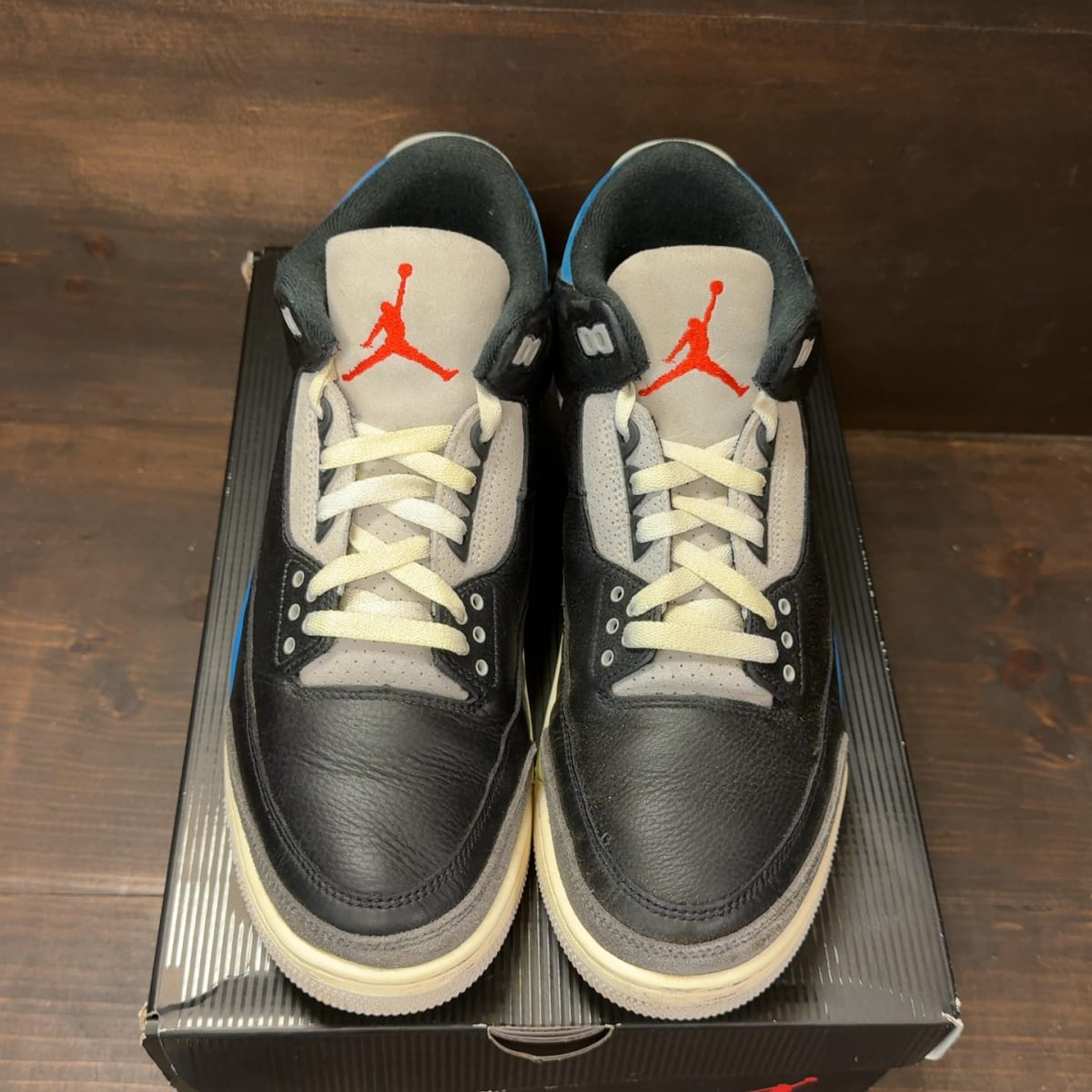 Jordan 3 Retro OG Rare Air Size 12 (Pre-Owned) - tag